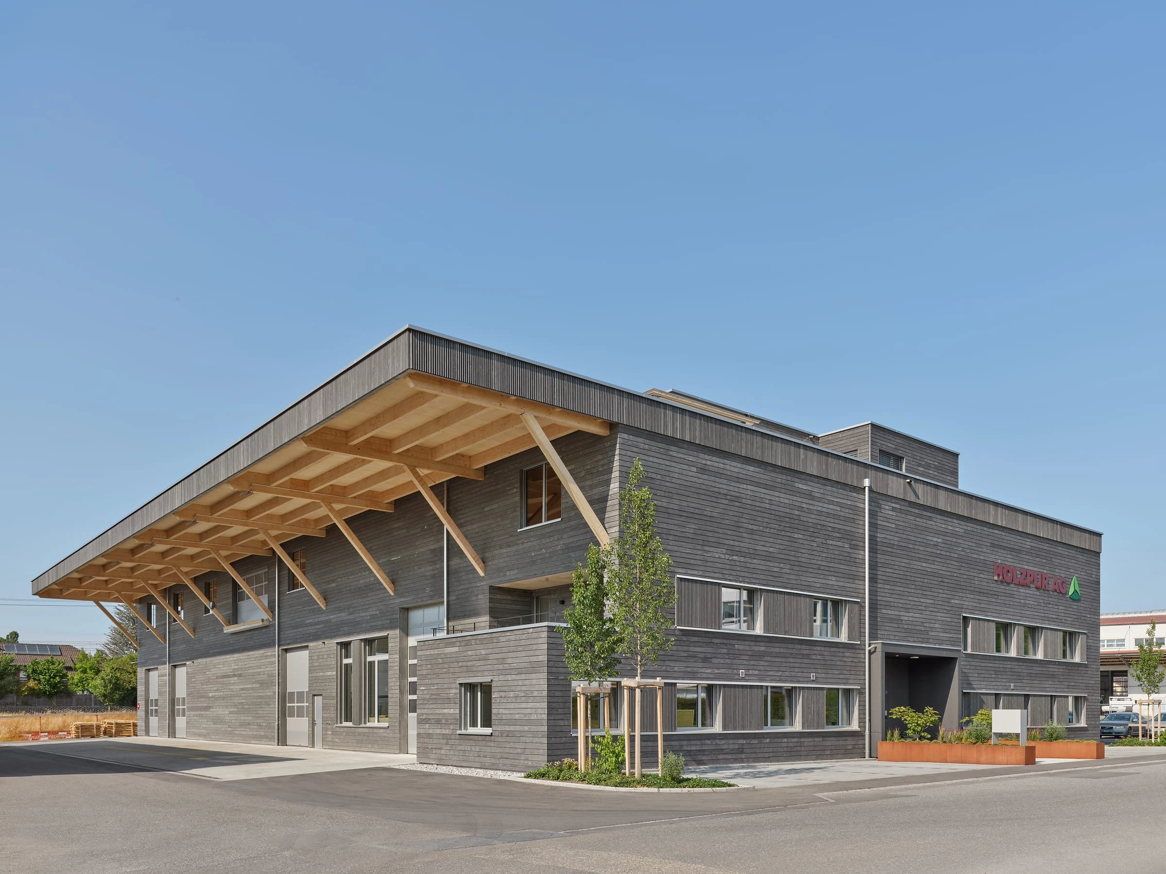 Neubau Gewerbehalle Holzpur AG Sempach Station — Holzkonstruktion